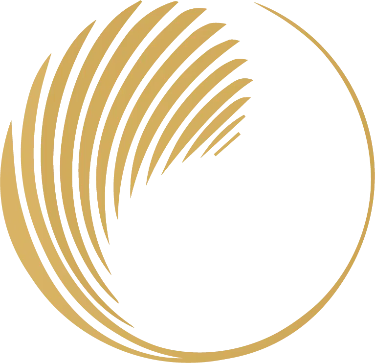 Abstraktes goldenes Kreis-Logo mit geschwungenen Pinselstrichen auf weißem Hintergrund.